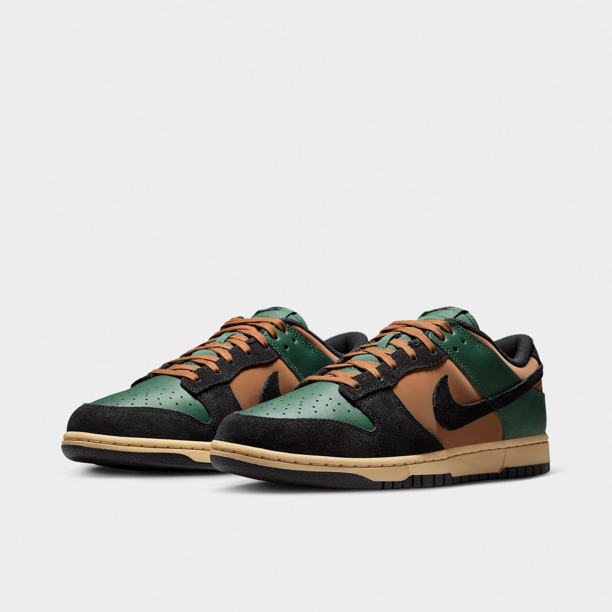 Men's Nike Dunk Low Retro Casual Shoes - Fir/Light British Tan/Sesame/Black - view 2