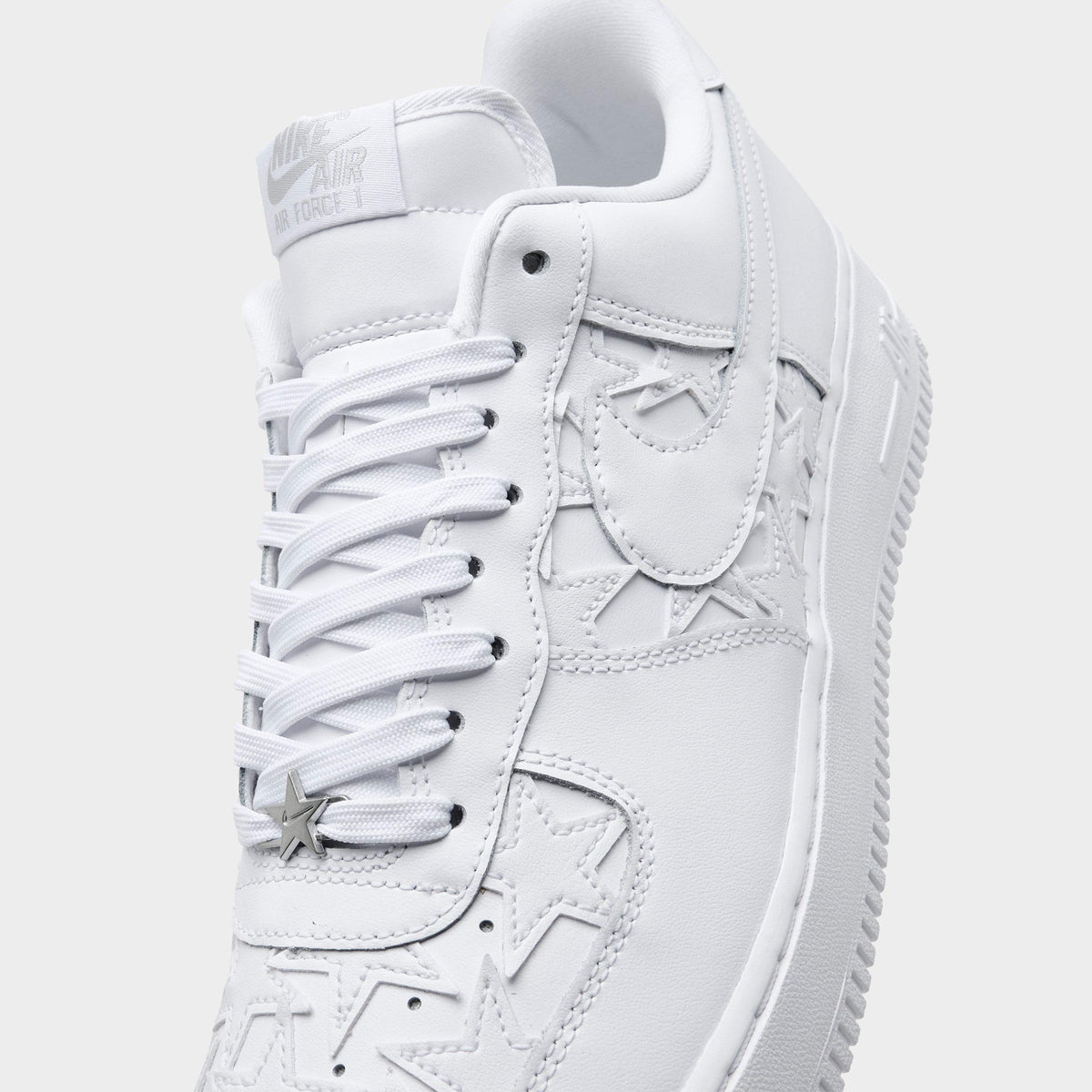 Men's Nike Air Force 1 '07 Low LE Stars Casual Shoes - White/White/Metallic Silver - view 3