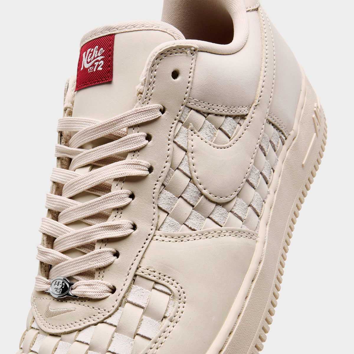 Men's Nike Air Force 1 Low Retro Premium Casual Shoes - Sand Drift/Pale Ivory/Sail/Sand Drift - view 3