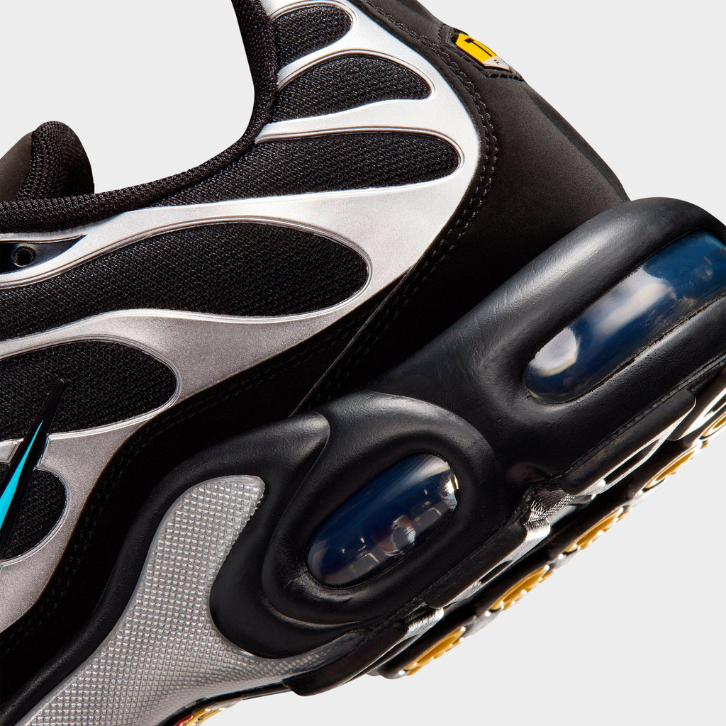 Men's Nike Air Max Plus Premium Casual Shoes - Black/Chrome/Gamma Blue - view 3