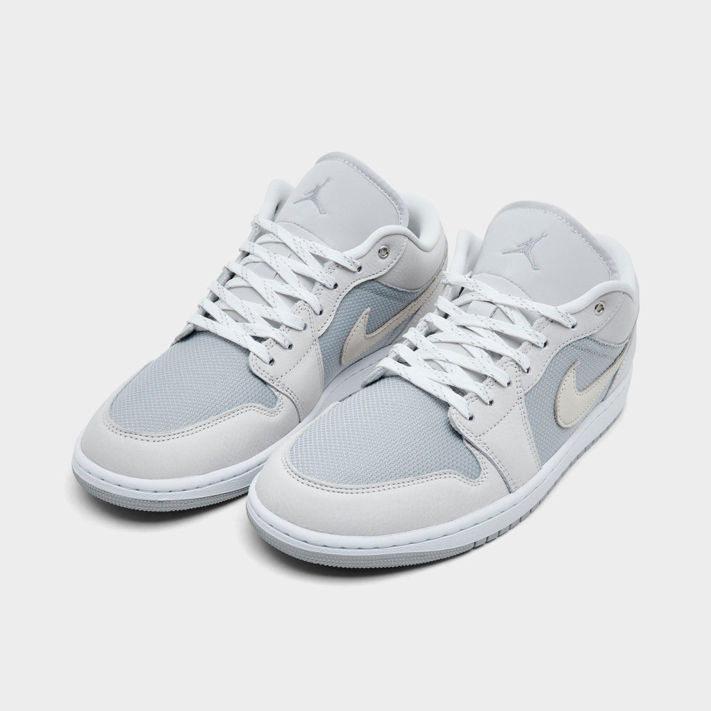 Men's Air Jordan Retro 1 Low SE Casual Shoes - Off White/Soft Pearl/Light Smoke Grey - view 2