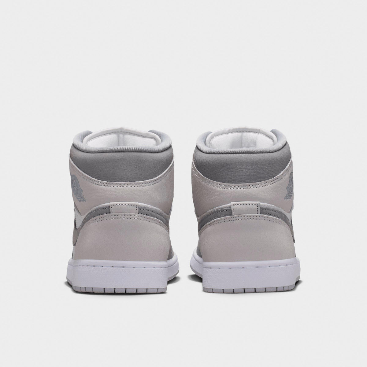 Men's Air Jordan Retro 1 Mid SE Casual Shoes -  Summit White/Phantom/Sail/Light Smoke Grey - view 4
