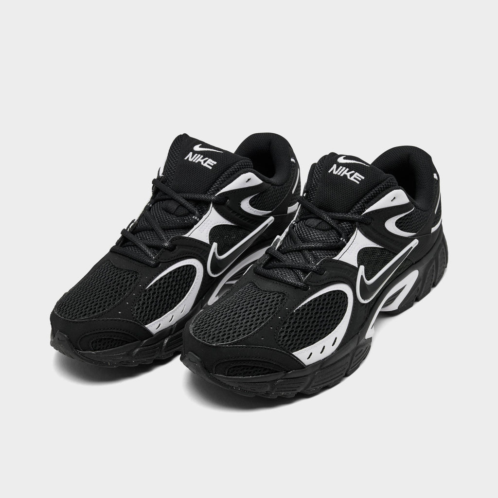 Men's Nike V5 RNR Casual Shoes - Black/Black/White - view 2