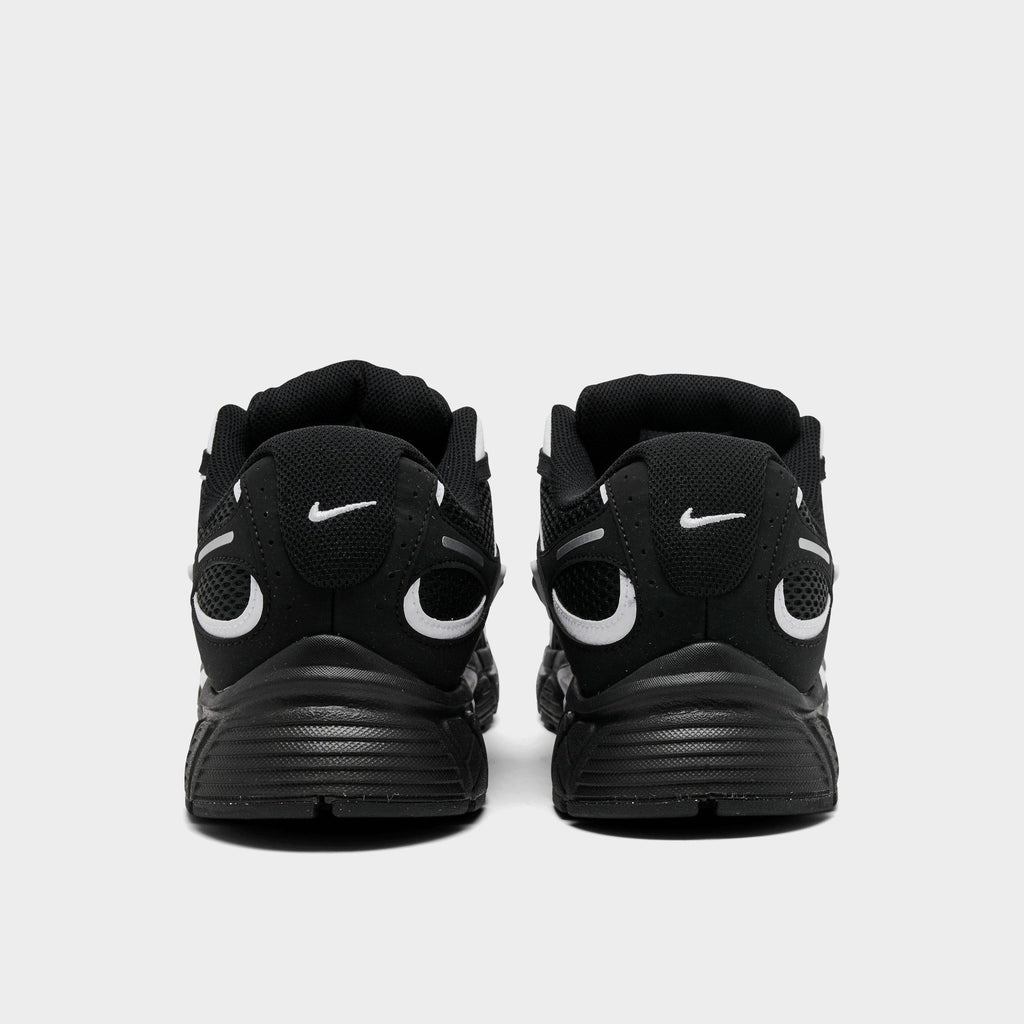 Men's Nike V5 RNR Casual Shoes - Black/Black/White - view 4