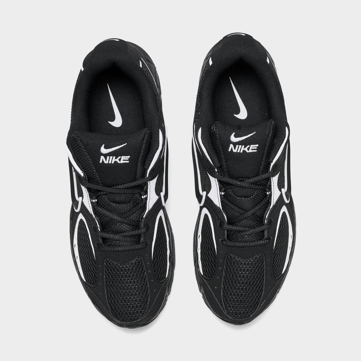 Men's Nike V5 RNR Casual Shoes - Black/Black/White - view 5