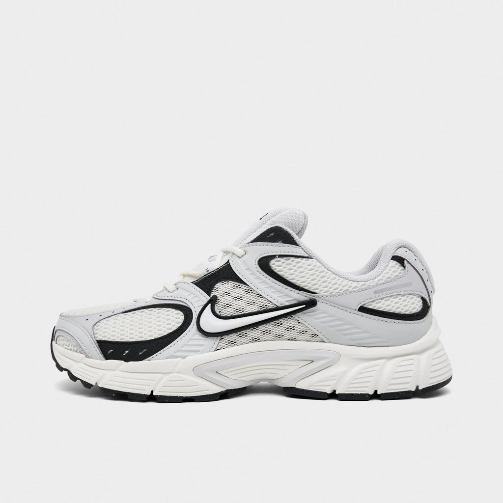 Men's Nike V5 RNR Casual Shoes - Sail/Sail/Black/Vast Grey