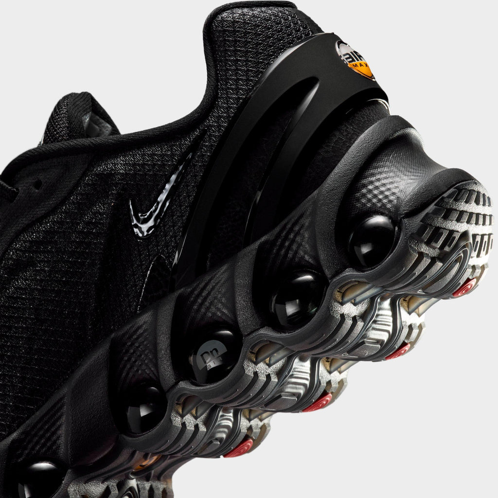 Men's Nike Air Max Dn8 Casual Shoes - Black/Black - view 3