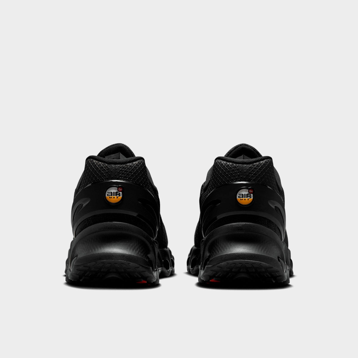 Men's Nike Air Max Dn8 Casual Shoes - Black/Black - view 4