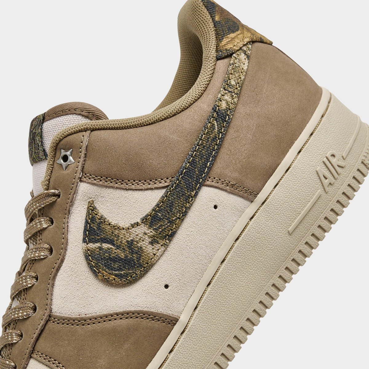 Men's Nike Air Force 1 Low Realtree Suede Casual Shoes - Rattan/Rocky Tan/Seal Brown/Multi-Color - view 3