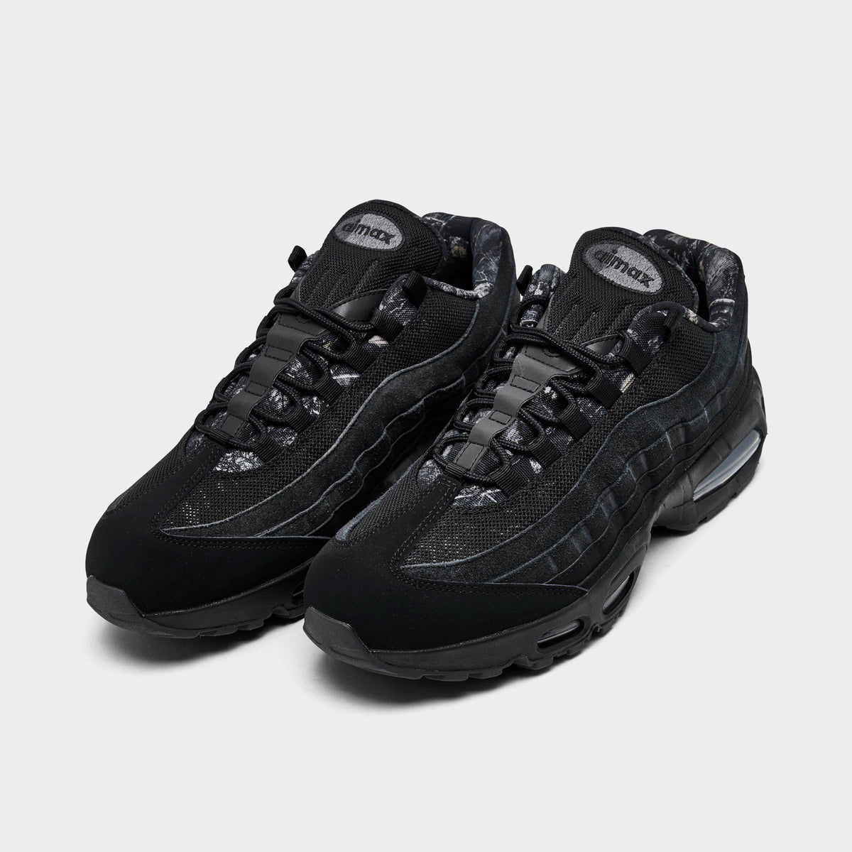 Men's Nike Air Max 95 Big Bubble Realtree Camo Casual Shoes - Black/Dark Smoke Grey/Metallic Cool Grey/Black - view 2