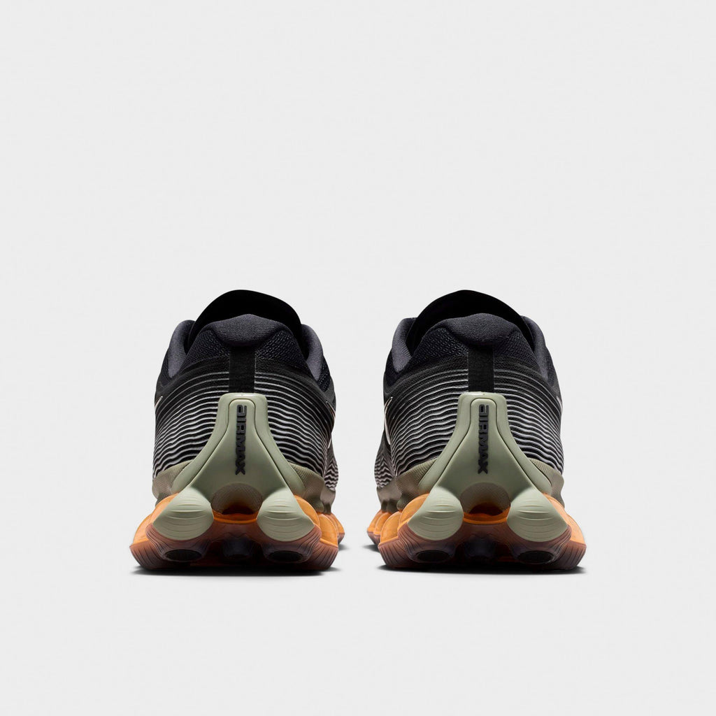 Men's Nike Air Liquid Max Casual Shoes - Black/Light Army/Pure Platinum/Metallic Silver - view 4