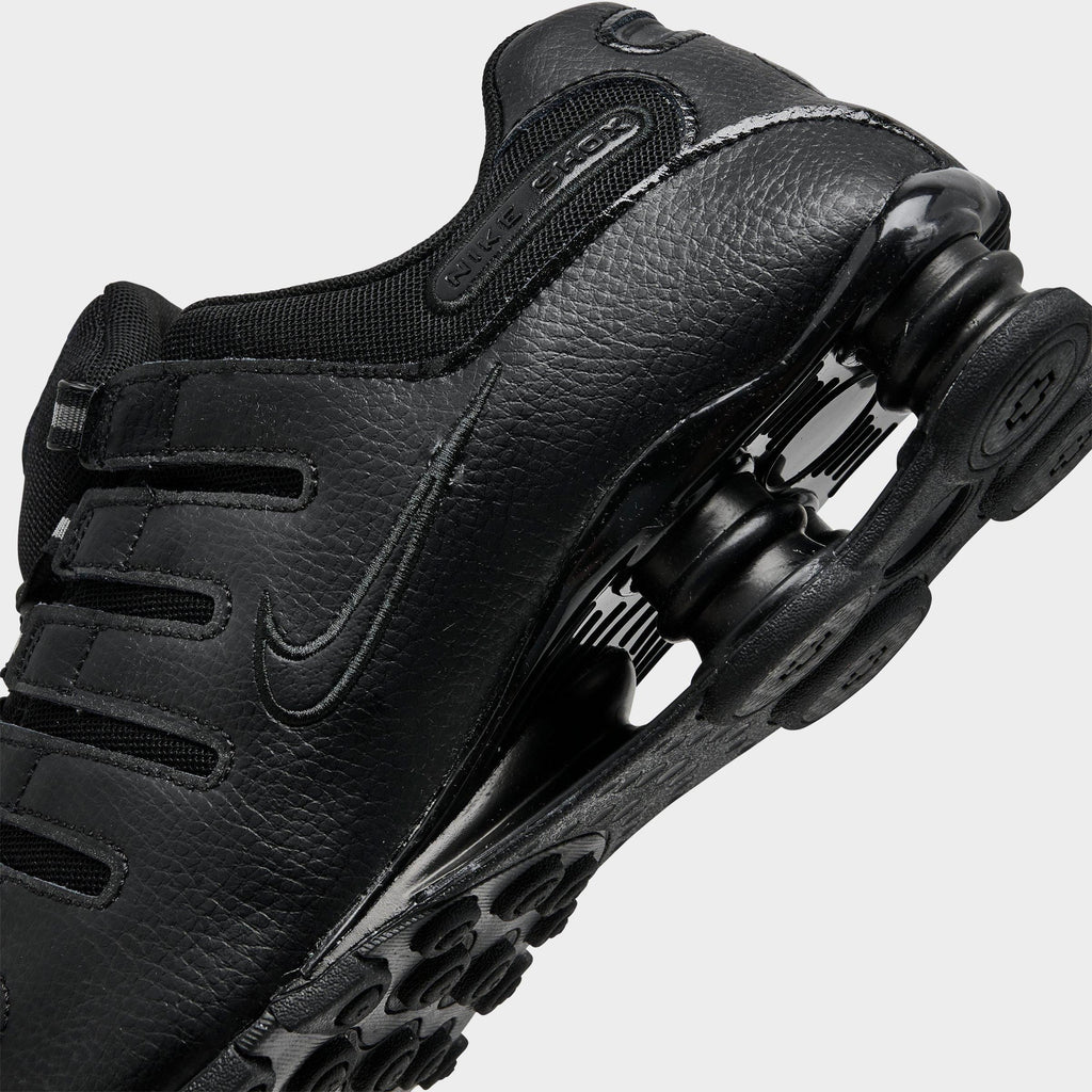 Men's Nike Shox NZ Casual Shoes - Black/Black/Black - view 3