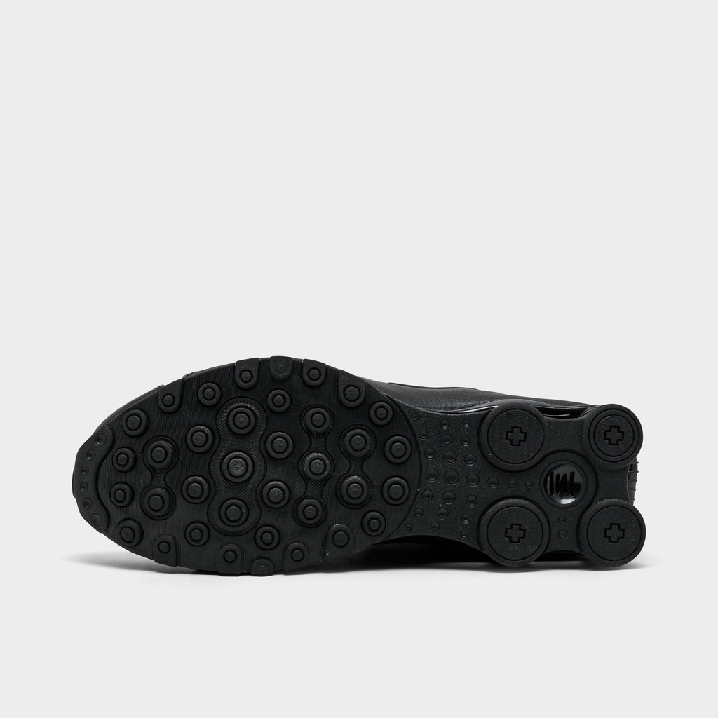 Men's Nike Shox NZ Casual Shoes - Black/Black/Black - view 6