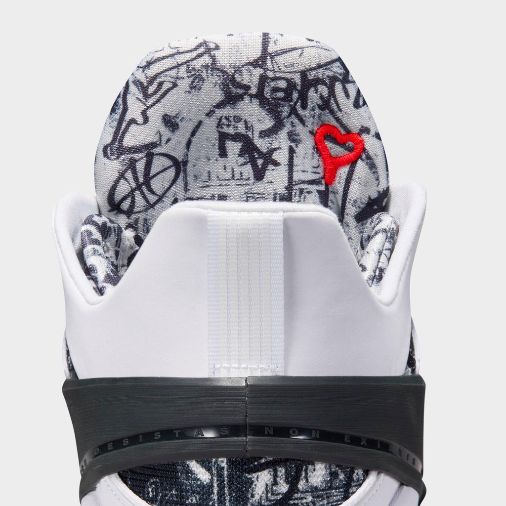 Men's Jordan Luka 5 Basketball Shoes - White/Black - view 3