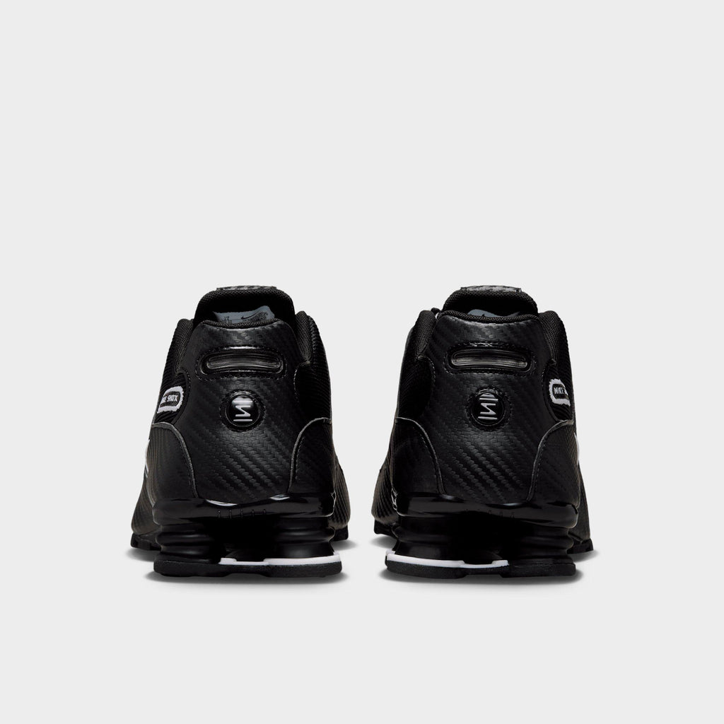 Men's Nike Shox NZ Casual Shoes - Black/White/Black - view 4