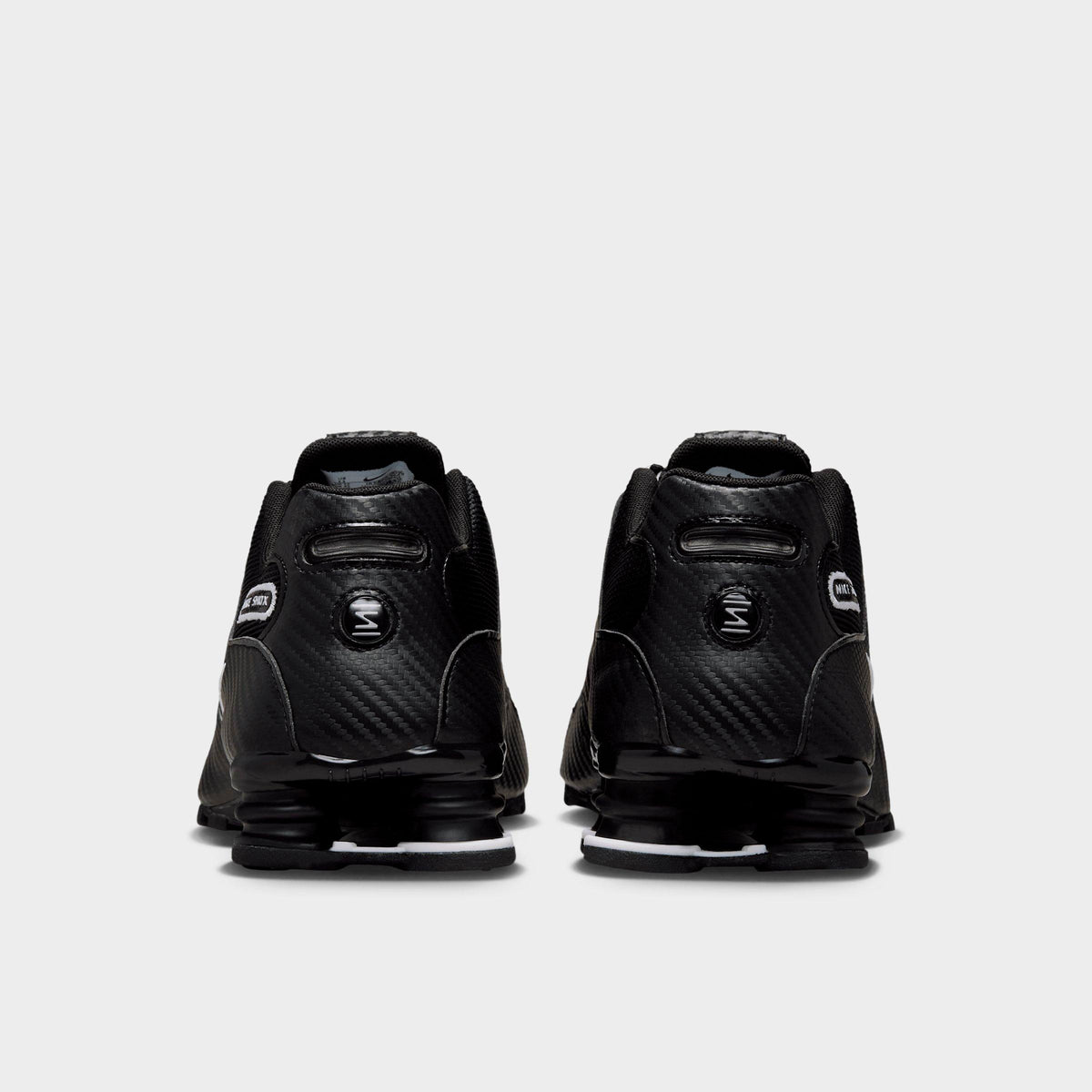 Men's Nike Shox NZ Casual Shoes - Black/White/Black - view 4