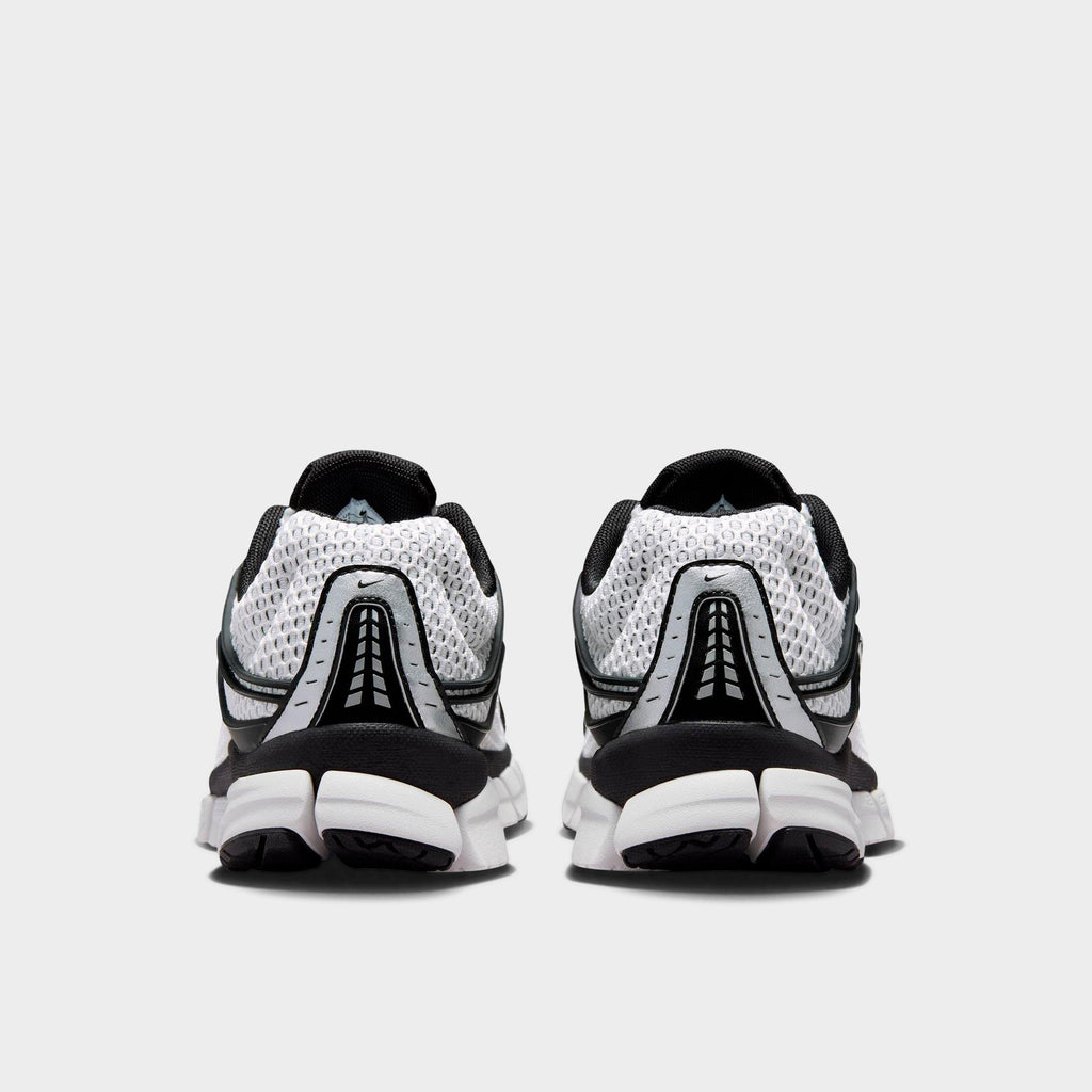 Men's Nike Zoom Skylon 11 Casual Shoes - Summit White/Metallic Silver/Black - view 4