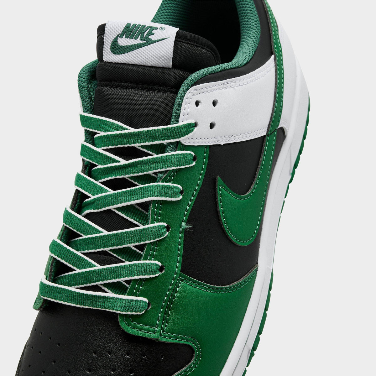 Men's Nike Dunk Low Retro Casual Shoes - Black/White/Clover - view 3