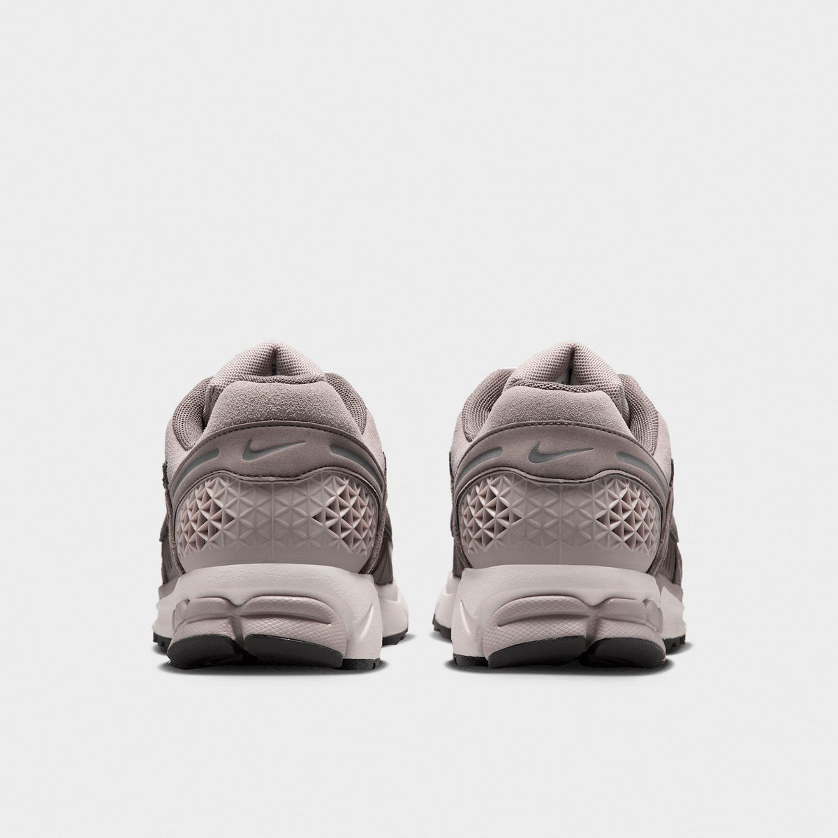 Men's Nike Zoom Vomero 5 Casual Shoes - College Grey/Cave Stone/Sail/Medium Ash - view 4