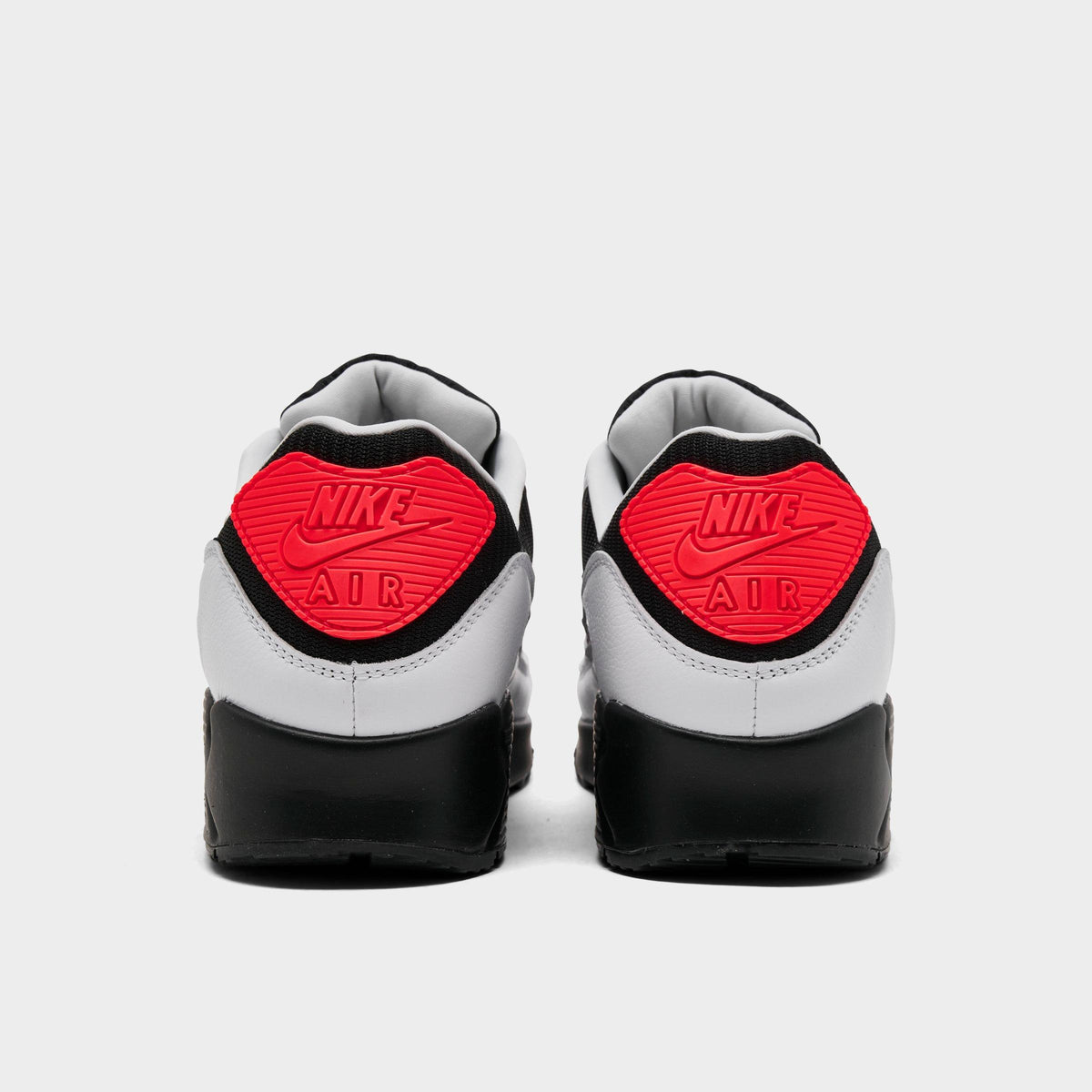Men's Nike Air Max 90 Casual Shoes - White/Black/Bright Crimson/Light Smoke Grey - view 4