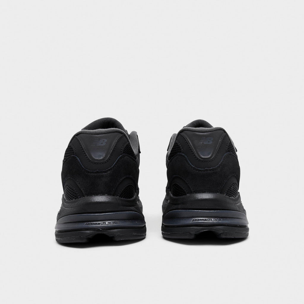 Men's New Balance 2010 Casual Shoes - Black/Black/Black - view 4